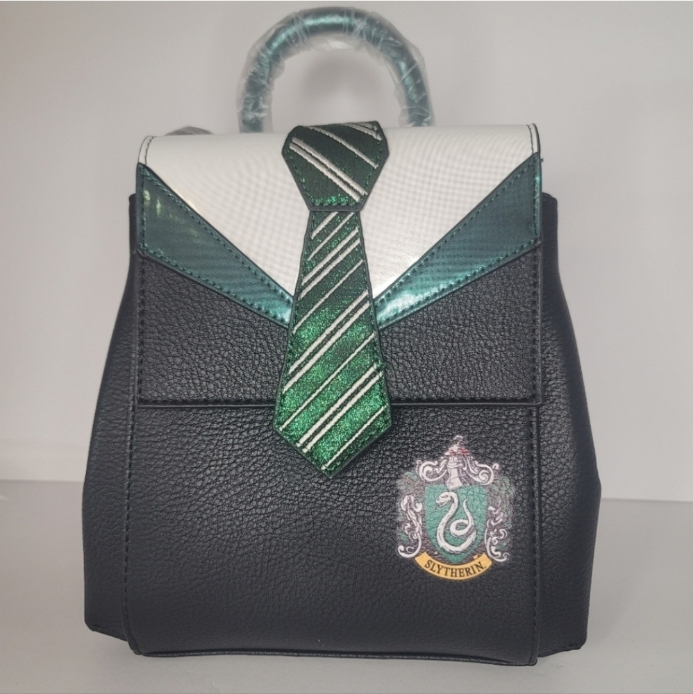 💚Slytherin Backpack Harry Potter sold at Universal Studios Back To Hogwarts 9/1
